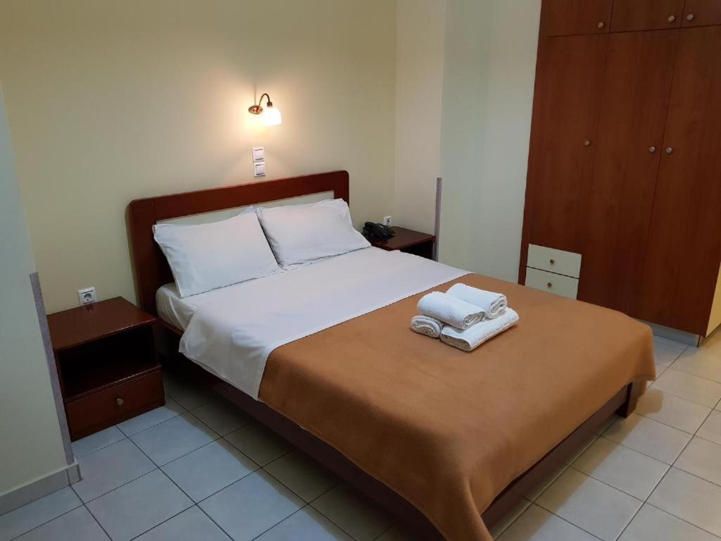 Hotel Nevada Kalamata Esterno foto